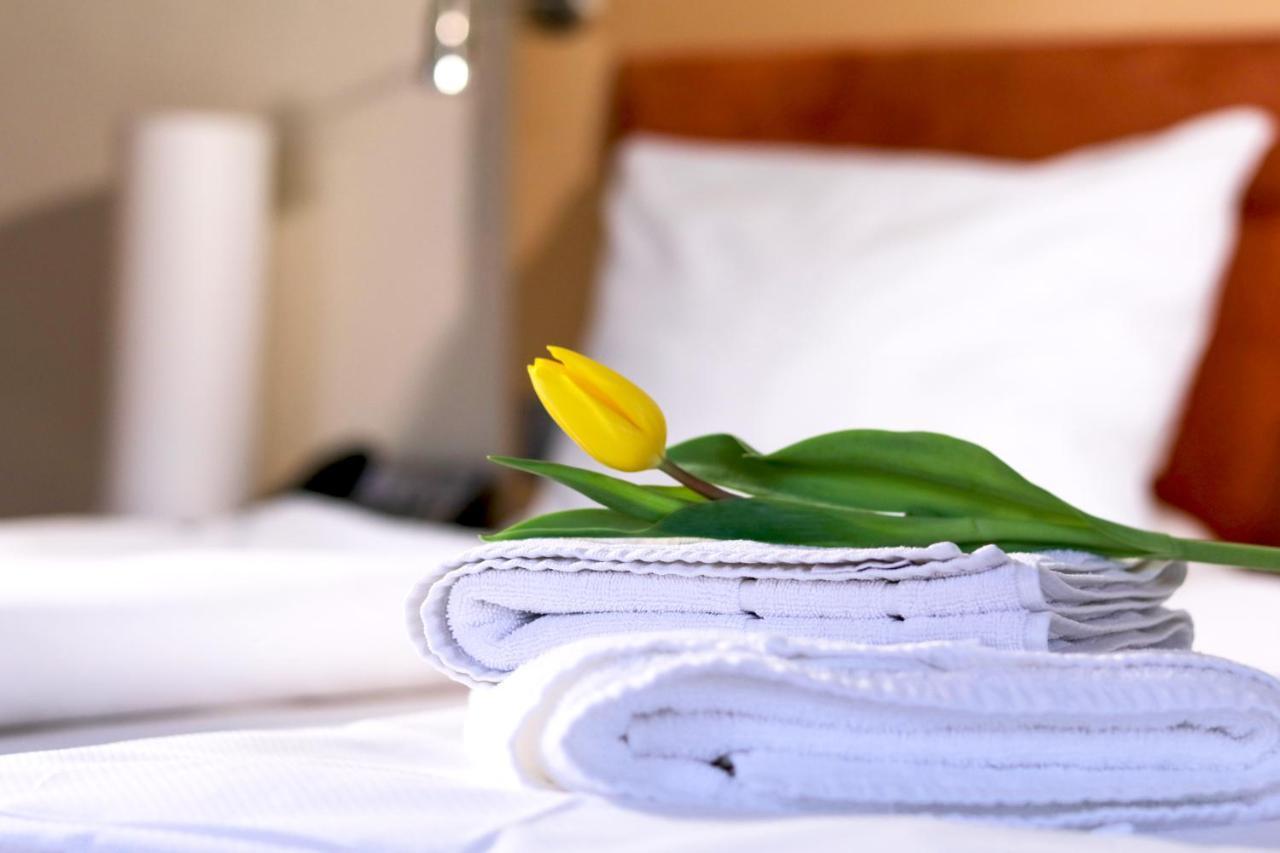 Hotel Rose Weißenburg in Bayern Eksteriør billede